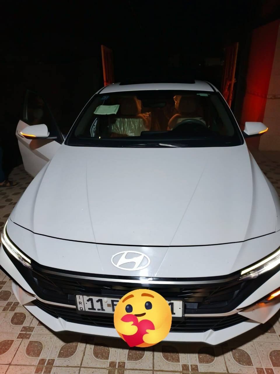للييع سيارة هونداي النترا خليجي موديل 2024 فول مواصفات ماشية 52 قابل للزيادة تبريد قطعتين مكفولة من صبغ ضربة محرك 2000 بسعر دفترين بيهة مجال بسيط جدا للتواصل رقم ***********

