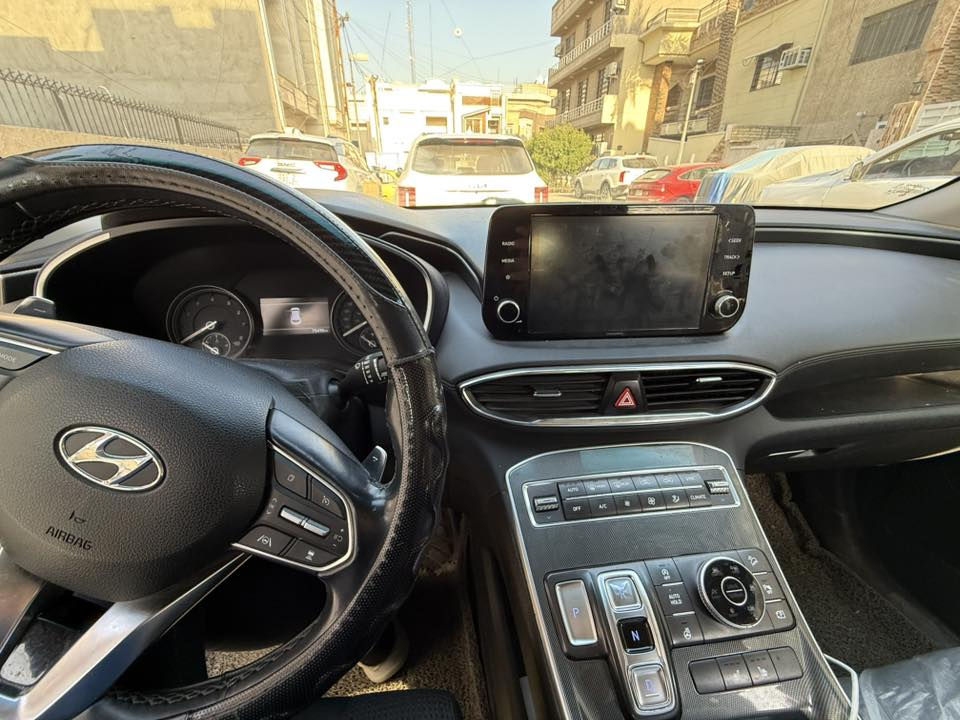 السلام عليكم
للبيع سنتافي ٢٠٢١ وارد أمريكي رقم أربيل باسمي 

بدون ضرر يوجد ٣ اماكن بيها بارد وتكحيل بسيط

السعر ٢١٠$ المكان بغداد شارع فلسطين

ماشيه ٧٥ مايل

مكينه ٢٥٠٠

***********
