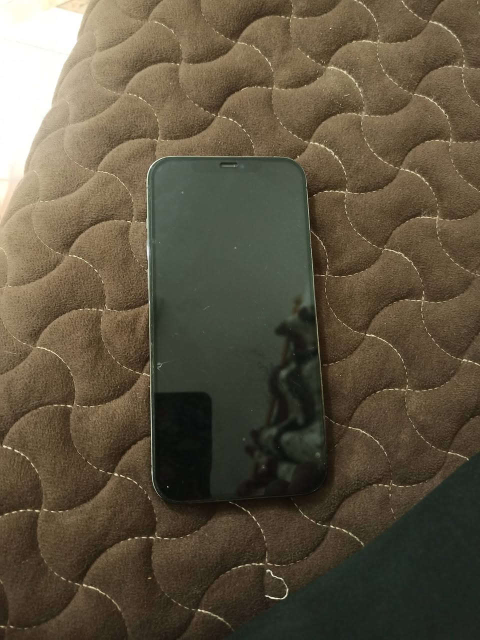 ل12 برو ماكس  بطريه 75 ذكره 256 نموذج ام وكع مني وكف خط وضهر فطر وشاشه فطر جهاز كله شغال سعر قفل 250 مكاني حله جبله ***********
