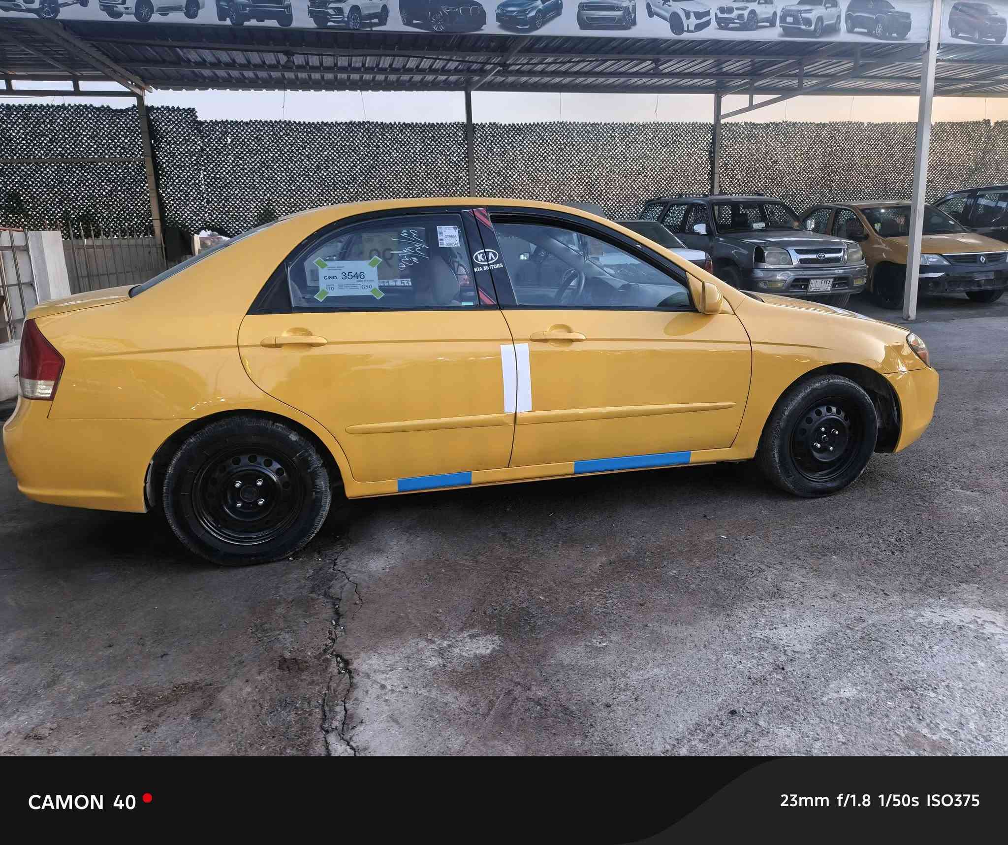 سلام عليكم للبيع سبكترا موديل 2009 وارد أمريكي ضررها جامرلغ الخلفي جوه القبق البانزين بدون أي داخل رقم بغداد مشروع وطني سنويا جديدة خطها جوال مصفره هيئة وغرامات كير مكينه تبريد نقص فقط صونده صدر امامي خلفي خير من الله بس ستر ربك 
السعر/ ( 74 وبيه مجال بسيط). 
الرقم الأول/ ( ***********).
الرقم الثاني/ ( ***********).
العنوان/ ( ديالى بعقوبة).
