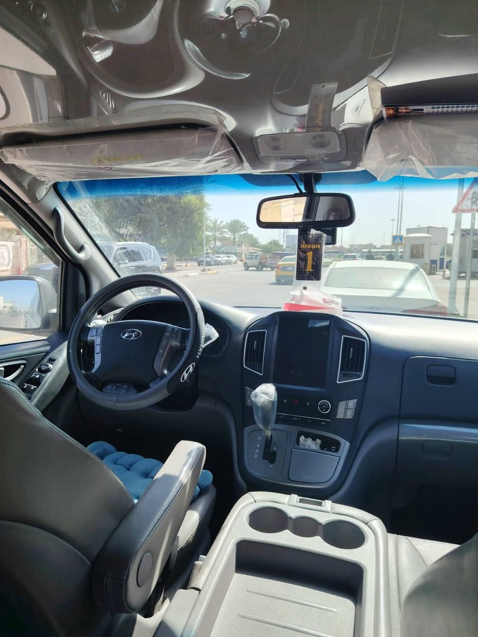 سلام عليكم ستاركس لبيع محرك دبلو كفاله عامه فحص شرط موديل2019اصل بسمي العنوان بصره سعر315بيه مجال رقم الهاتف***********🥀
