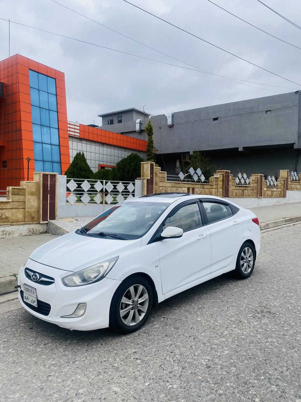 اكسنت موديل ٢٠١٢ بي ده عم و سبخ گيرو مه كينه بشه رت فول فول سعر١١٥ مه جال ژما را تله فوني ***********
