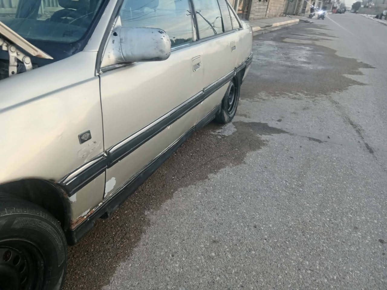 اسلام عليكم اوبل موديل 1993 محرك الفين كير عادي مشروع وطني تحويل مباشر سنوية ل 26 محرك بي تبخير السعر 20 مكان السياره الفلوجه *********** بي واساب
