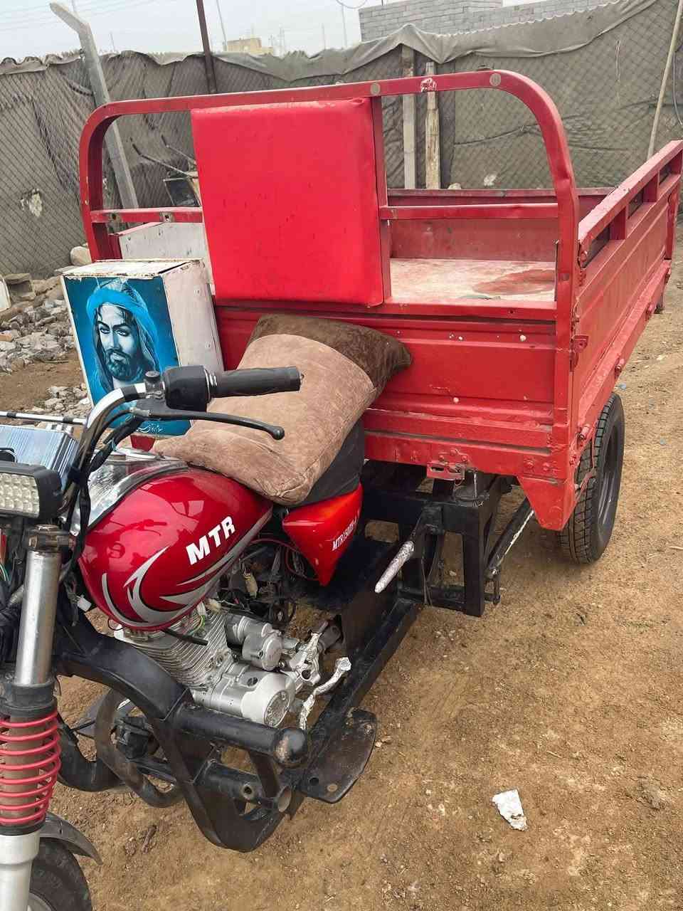 سلام عليكم ستوته للبيع امتي ار مديل 2008. ستوته ماصيرله هواي من معمره بيه لحيم قليل من جوه دوسه اوراق استنساخ بيه مكينته  عمي ملاحظه بس مكينته كاضه عوزه ولفات اعتقد ابيع طافيه  ستوته نضيفه. مكاني ناصريه. بيه طخم تايره سعره نهايته ٩٥٠ وبيه مجال للشراي هذه رقمي ***********
