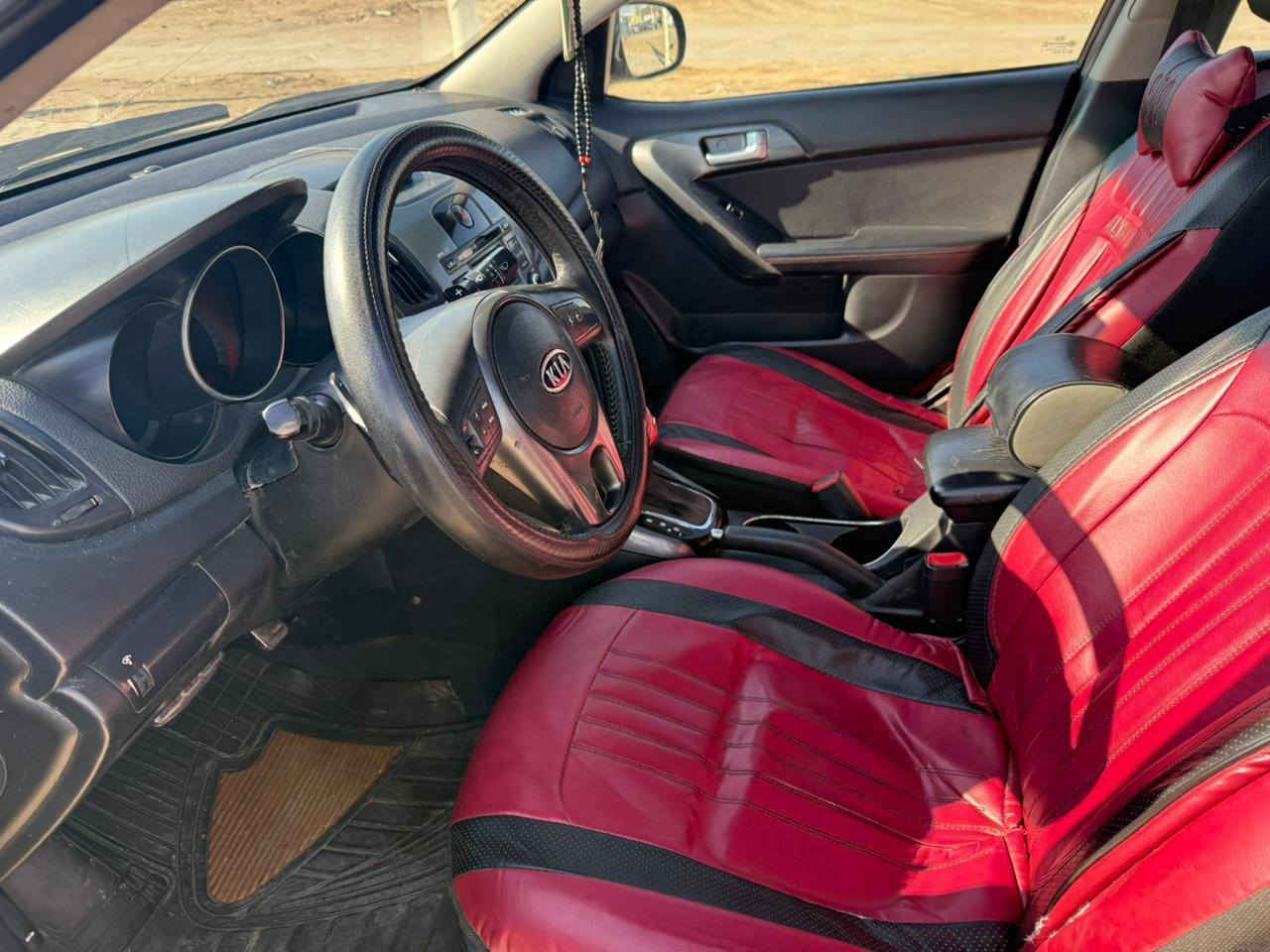 للبيع كية سيراتو موديل 2011 خليجي محرك 1600/ سيارة فول فول مواصفات بصمه كير شفتات  فتحه تبريد بيانو/ بيه مكانات صبغ. ابيع احزام. فقط. جمالية/ رقم شمالي جديد. بسمنا/ السعر 83/ مكانه قضاء الصويرة قرب المستشفى اتصال 
***********
