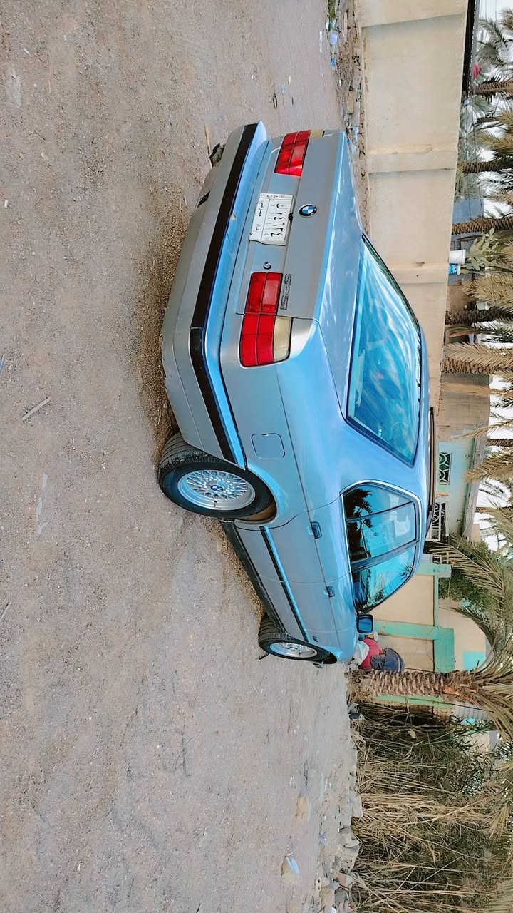 ياالله سلام عليكم بيأم 525 اصل بليته سنويه مكينه مسكر كير اوتو مصبوغه جماليه مكفوله من كير ومكينه والضربه حداديه جديده تبريد شغال سلايت روف شغال ٣ طكات
كهربائيات كلها شغاله تخم تاير باتري جديد  موديل 92
رقم بغداد مشروع وطني سنويه 28
السعر 60 وبيها مجال
العنوان بابل ***********
