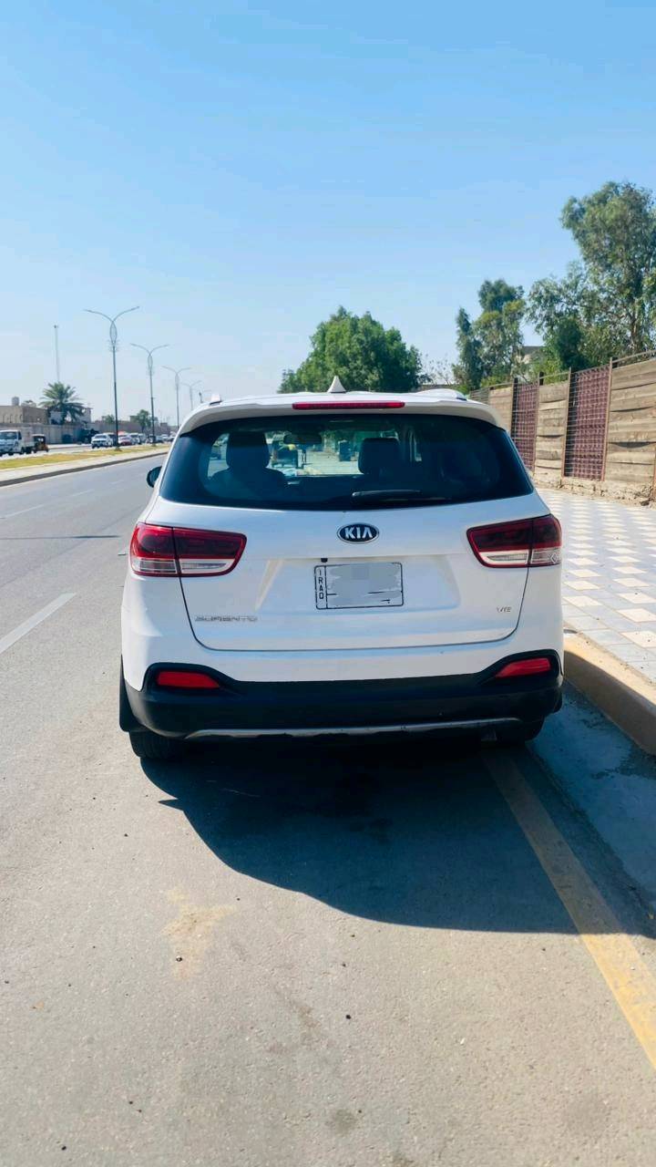 سيارة كيا ل سورنتولبيع ب22000$

٢٠١٨ موديل 
٧ راكب 
جلد قماشها 
محرك ٦سلندر
حجمه ٣.٥
لون ابيض 
خليجي 
*********** تواصل اتصال ع