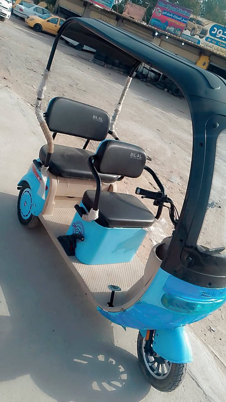 العنوان: لُقطة للبيع.. دراجة شحن (3 تواير) نظافة توب وبسعر مناسب! 🔋⚡
المواصفات والمميزات:
✅ ثبات وأمان: 3 تواير (متوازن وما توگع)، جداً مريحة وعملية.
✅ تحكم كامل: تحتوي على جير (بگ) للرجوع للخلف بكل سهولة.
✅ اقتصادية ومريحة: شحن كهرباء (انسا البنزين والدهن)، ومزودة بكرسي عريض ومريح وسلة أغراض.
✅ كاملة مكملة: الشاحنة الأصلية وياها، والإنارة والإشارات والهورن كلها شغالة 100%.
الحالة: الدراجة نظيفة جداً واستخدامها حشيم، وجاهزة للشغل والتنقل فوراً.
💰 السعر المطلوب: 950 ألف دينار عراقي (وبيه مجال قليل للطيبين والجادين).
📍 الموقع: كربلاء المقدسة - السايدين (الفاصل بين حي التحدي وحي الجاهز ***********
