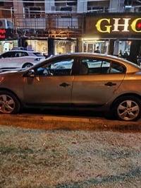 رقم واسط الجديد تحول وين مجان  مكينه 1600   سياره كلشي بيها جديد مبيها...