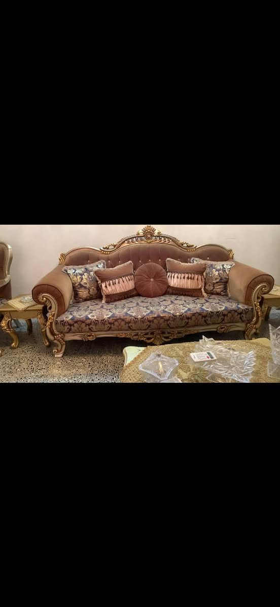 تخم استقبال ✨

تخم استقبال أنيق وفخم، براند فكتوري تصميم راقي حالته ممتازة ونضيف جدا  اني مسويته ب ٣ واريد أبيعه بنص سعرة. مليون ونص التخم جدا نضيف اخو الجديد  

للاستفسار خاص ..


**إذا كنت صاحب هذا الإعلان وتريد حذفه لأي سبب، رجاءا أرسل رسالة إلى الدعم الفني**