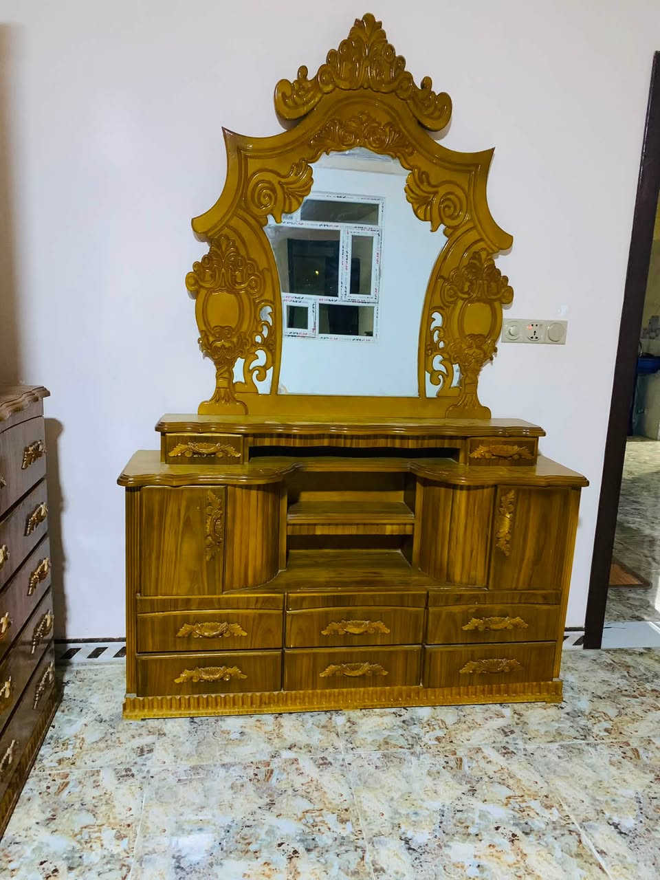 غرفة للبيع السعر ١.٢٥٠.٠٠٠.وبيه مجال مكان الغرفة الديوم


**إذا كنت صاحب هذا الإعلان وتريد حذفه لأي سبب، رجاءا أرسل رسالة إلى الدعم الفني**