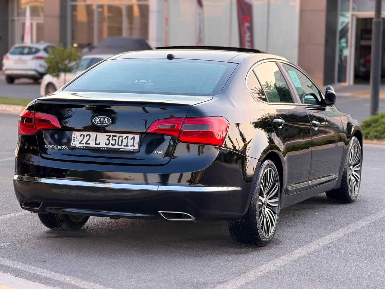 للبيع. كيا. كادنزا 2012.  V6/3500 
خليجي . فول مواصفات ملكی
بدون حادث بس بنیت كلیر 
محرك بشرت مامفتوح    
يعني جاهزه كفلە عام
سنویة جدید بیسمی
 
مكاني سلیمانیة  
***********

السعر 115 وبيهه مجال. ❤️

