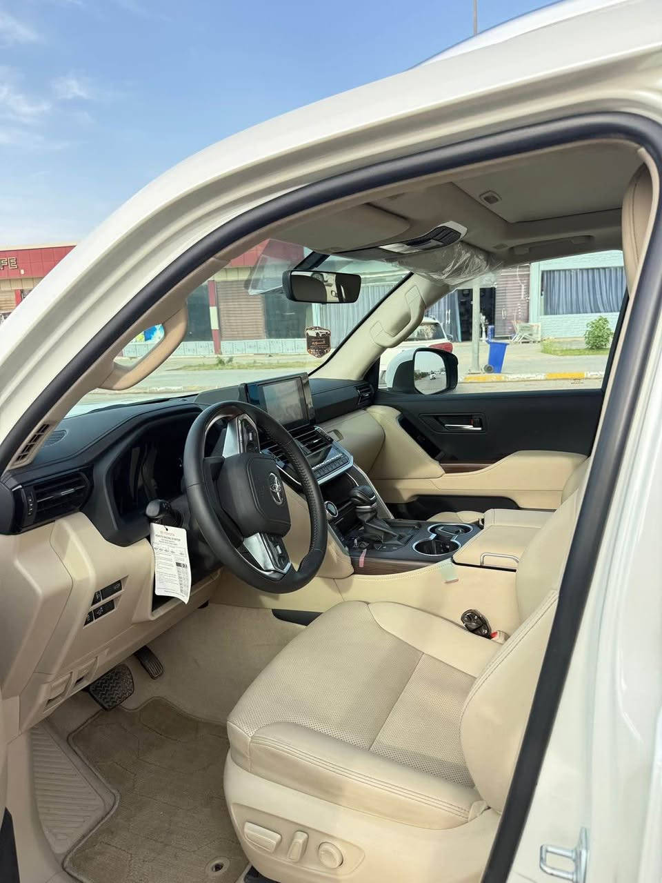 🚘 لاندكروز 2025 ساز أصل 🚘

▪️ رقم بغداد — تحويل مباشر

▪️ الممشى: 14 ألف كم

▪️ كفالة عامة حتى من الشخط

▪️ محرك 4000 تنفس طبيعي

▪️ مواصفات الساز المعروفة

📍 موقع السيارة: القادسية

💰 السعر: 710
🔹 بيها مجال بسيط للشراي الجاد

📞 للاستفسار:
***********
*********** بغداد, العراق
