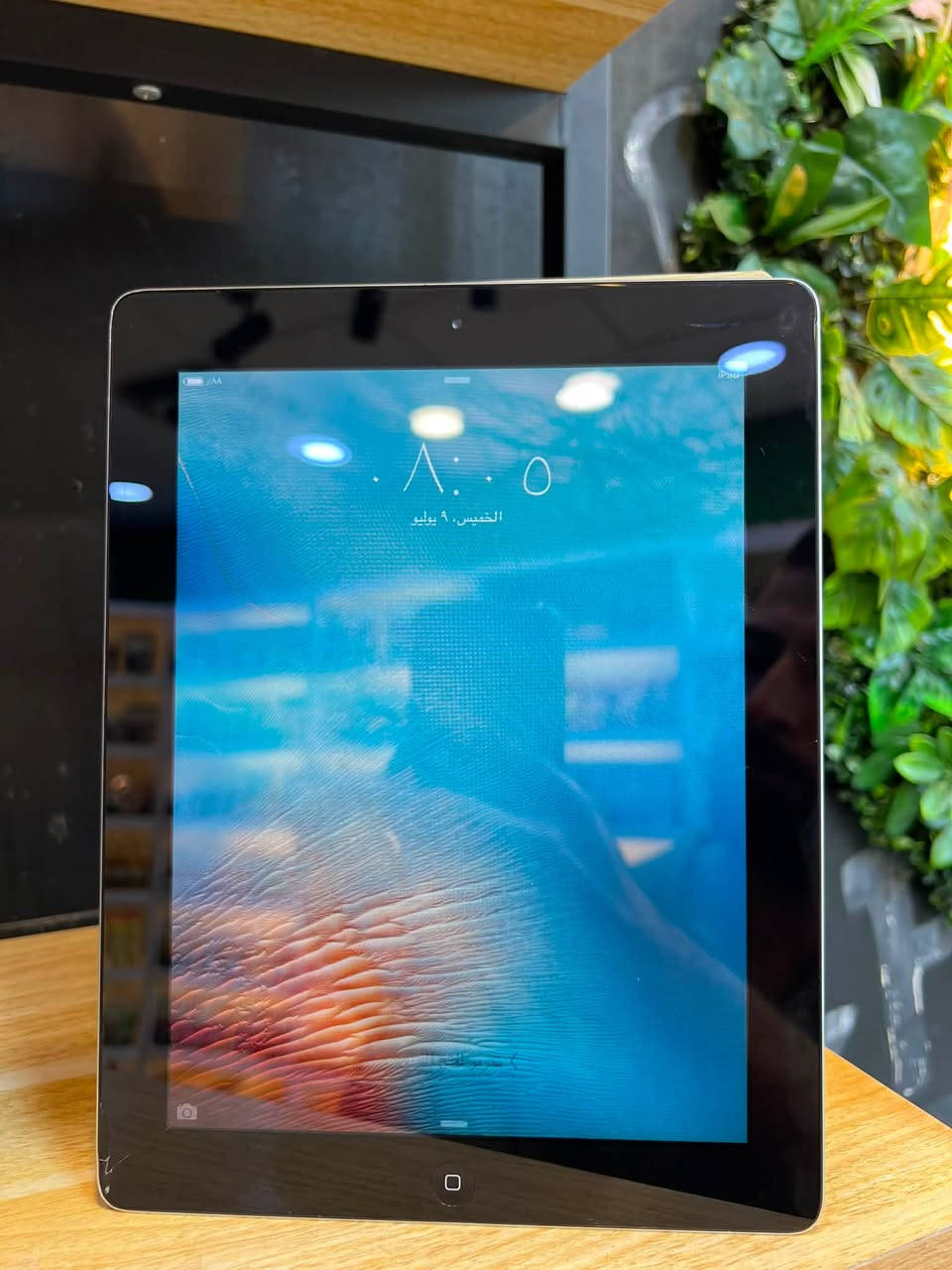 سلام عليكم 
iPad 2 

📱 الشاشة: 9.7 إنج  
⚡ المعالج: A5 مناسب للاستخدام اليومي  
💾 الذاكرة: 16GB
🎮 مناسب للتصفح والألعاب الخفيفة  
📶 يدعم WiFi   
🔋 بطارية قوية 6930 mA انسى الشحن 
📸 كاميرا أمامية وخلفية  

💰 السعر 25 الف 

سيدية ***********
