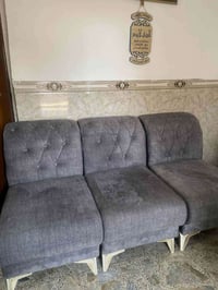 ديوان ١٠ مقاعد • استخدام قليل • قابل تفاوض