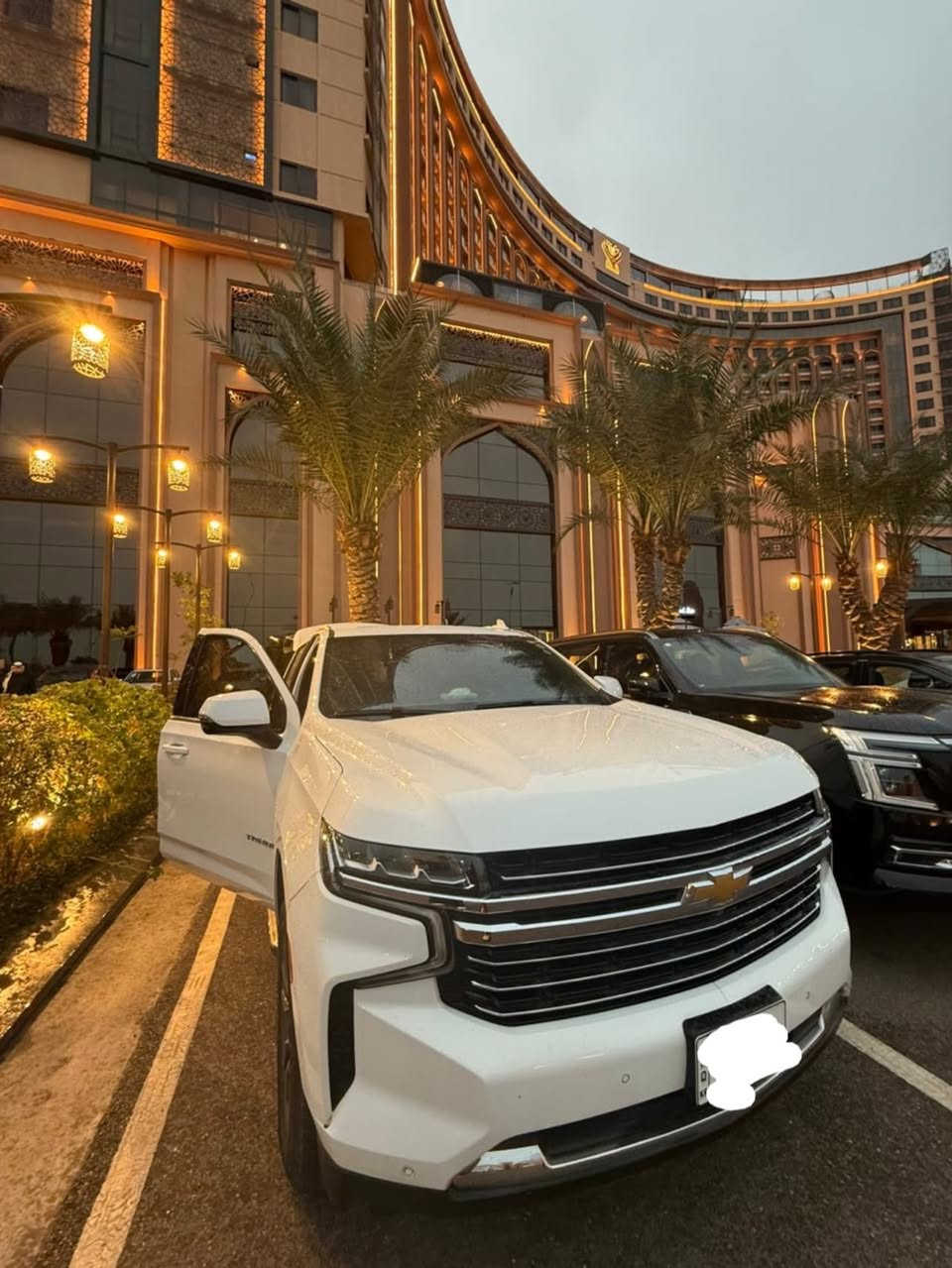 السلام عليكم 
للبيع تاهو 2023  LT1 
فول 1/1 
لايت ليد 
رادار امامي 
رادار جانبي 
حساسات امامي وخلفي 
بنراما 
كشن منفصل vip وجلد 
تدفئه كشن وتدفئه ستيرن 
وكشنات ثنين كهرباء 
3 قطع تبريد معى المقصوره الخلفيه
نضام فور ويل و تو ويل 
جنطه كهرباء وتفتح بالرجل ايضاً 
هايد دس بلي امامي 
كاربلي الشاشه ايضاً 
مرايه شفط واشاره بالمرايه 
خزن ميموري بالكشن 
كامرات 360 درجه
وكامره دواره و كامره عين النسر الفوك
ماشيه 35 الف بس سياره مثل مواصفات البريمر 
وبيه كتاب تضليلل بنسه 85 بالميه ومناقصه اي شي ومغلفه ppf وكفاله من الشخط سياره مال بيت 
حادثه قطعتين باب خلفي مبدل نفس اللون شركه وجاملغ  خلفي بارد بدون قطره صبغ ومابيه نقص برغي  ايرباك برده فقط 🤍
***********

435 وبي مجال

