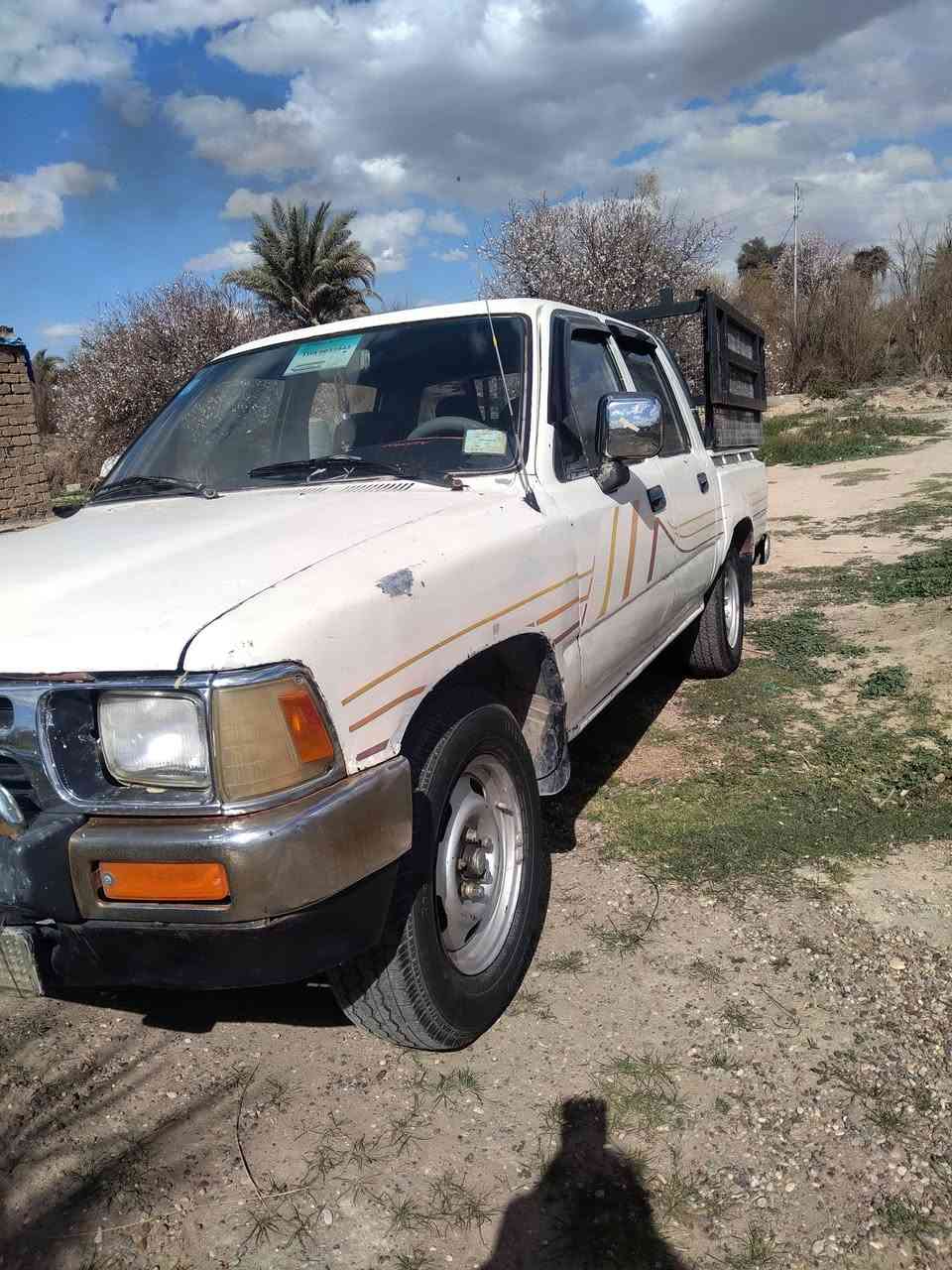 السلام عليكم
للبيع
بيكم 
موديل 1991
رقم صلاح الدين  انكليزي/ تحويل مباشر 
السياره صبغ عام شرط الفحص تادفئه تبريد ثلج 🥶
محرك بيه بدايه بخار كير اكسل شاصي شرط 
مكان السياره صلاح الدين / العلم 
السعر 55 وبيها  مجال بصيط //***********//***********
