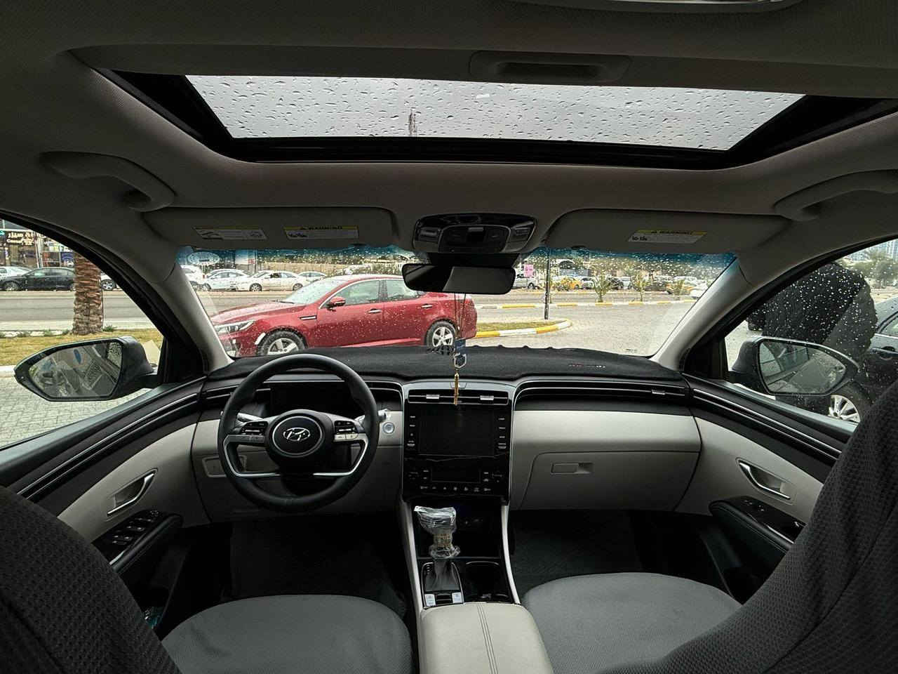 سلام عليكم هونداي توكسان وارد امريكي  موديل2022رقم اربيل سنويه ورقم جديد لحد2030 شرط تحويل فول مواصفات  
محرك 2500المطور حادث فقط طعجه بالبنيد سطحيه بدون ايرباك بدون دواخل السعر 200وبي مجال العنوان بسمايه *********** خناقين, ديالى
