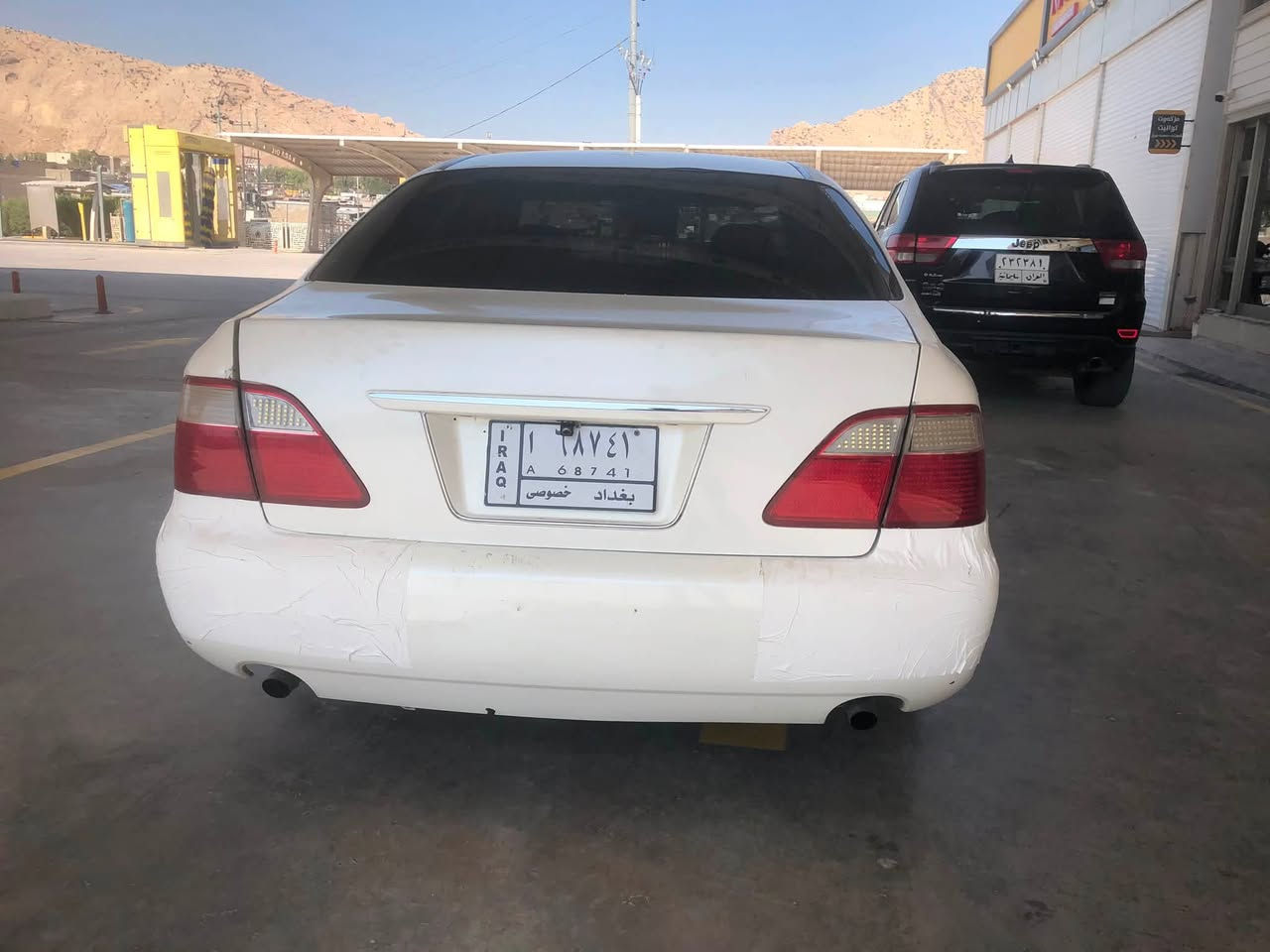 شاينه براوه لؤك ناوزه رد  گيرو مه كينه بجوك
توندو تؤل بي مه سره ف
ده عمو ليدراوى نيه 
يه ك پارجه بؤياخ 
هه مو گيانى به شه رت 
كؤدى نيه 
هه مو گيانى به شه رت بى نوقسانى 
٤٥ $ مه جال كى برايانه 
له ده ربه نيخانم 
***********
***********
