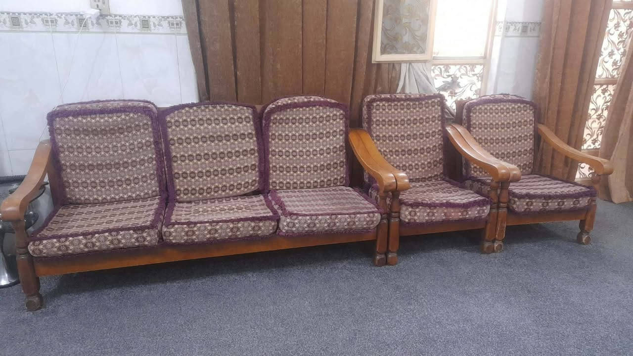 غراض للبيع كلمن سعره ***********نجف مقابيل باب دخول المطار
