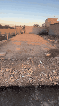 السلام عليكم 
قطعة ارض للبيع مساحه 100متر
مكانه حله ورديه داخل 
قرب مدرسة أنصار العقيله
خدماته كامله
باقي التفاصيل داخل المنشور
  رقم الواتساب ***********
