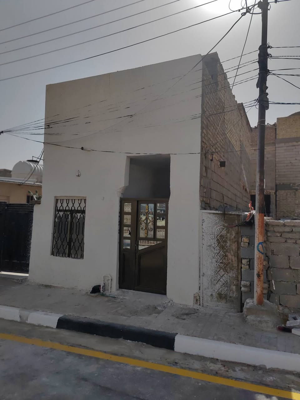 #يالله
  مشتمل ٤٠ متر  طابقين ع حديقه كبيره في حي #العسكري قطاع ١٦ 
٢ نوم
صاله صغيره بيها مطبخ وحمام
استقبال
ارضيه بورسلين
درج بايه ومرايه
ترميم جديد عالي عن شارع
للاستفسار تفضل خاص او اتصال
***********
س ٤٥ مع المجال البسيط👇 👇 👇 👇 👇 👇 👇 👇 👇 👇 👇 
ويوجد مشتمل خلفي بضهر المشتمل مساحه ٦٠ متر
غرفه وصاله ومطبخ وحمام ومنور
وسطح
