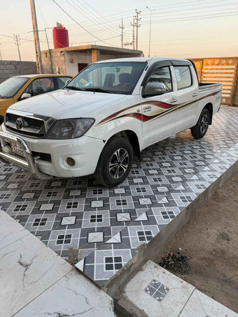 سلام عليكم بيكم 7 البيع شاصي 19 كويتي سياره جديده كفاله السعر128 العنوان البصره الشافي ***********.حداديه صار 5تيام من مسويه  *********** والمو شراي لا يتصل رحمه الوالديكم
