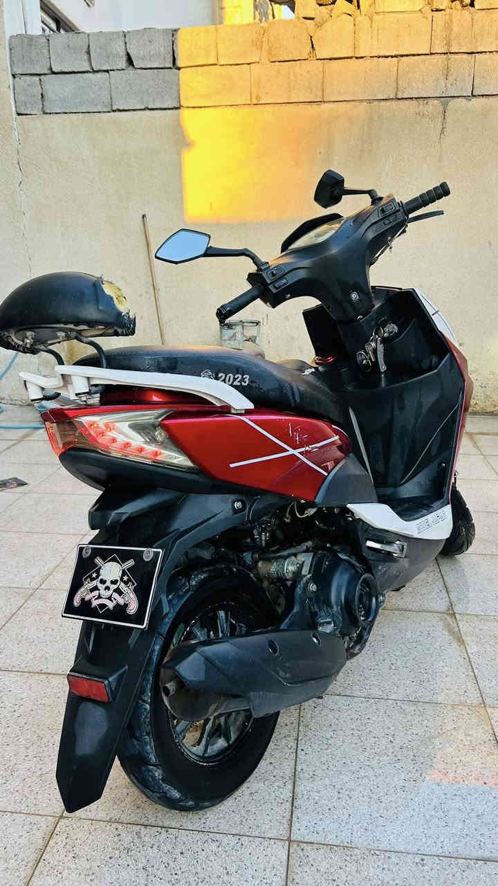 السلام عليكم
دراجة ماكس ياباني موديل 2023 نضيف جداً
السعر 600 الف وبي مجال
تكريت.
للتواصل : ***********
