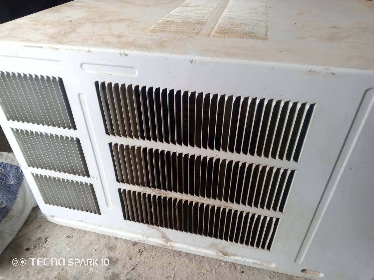 سلام عليكم
للبيع مكاني رميثه 
شتريته الصيف الفات مشتغل فقط 4تشر وهاي سنه خذنه سبلت 
وهاذ ضميته شرط لا مصلح ولا بي شي تبريد ثلج 
شرط بسوك سعره600اني ابيعهه350مكاني رميثه


**إذا كنت صاحب هذا الإعلان وتريد حذفه لأي سبب، رجاءا أرسل رسالة إلى الدعم الفني**