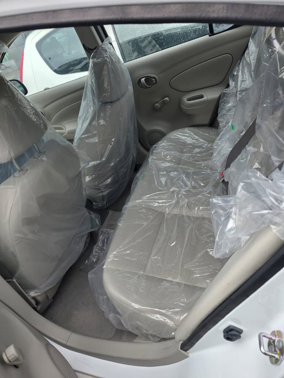 نيسان صني 2025  (أبو النيس الهندي) 

✨ أهم المواصفات:
🔹 محرك اقتصادي 4 سلندر 1500cc 
🔹 شاشة وسطية لمس مع بلوتوث
🔹 كاميرا خلفية + سبايدر خلفي
🔹 مقابض الأبواب نيكل
🔹 مقاعد مريحة مع مساحة داخلية 
🔹 تبريد قوي يناسب أجواءنا 🔥
🔹 أنظمة أمان ABS + Airbags
السعر 21 مليون 100 مرقم بغداد جاهز لوحة وسنوية 
☎️ 
***********
