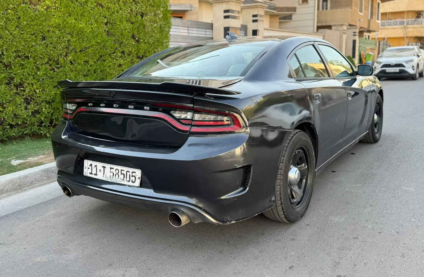 ***********
جارجر 2016 امريكي 
حادثها خلفي  جنطه وجاملغات بجم كبس بدون ضرر   
6 سلندر محرك شاده جديد 
صدرها امامي خلفي جديد
شاشه وبرمجه اضافات اكثر من ١٠ برامج
محرك ٣٦٠٠  
كشنات جلد وكهرباء
لد امامي
تبريد قطعتين ثلج 
السعر ١٢٥   ورقه  
سنويه  باسمنه  تحويل ثاني يوم 
تخم  تاير نظيف 
العنوان الاعظميه 
اتصال فقط مكلف بالنشر
***********
