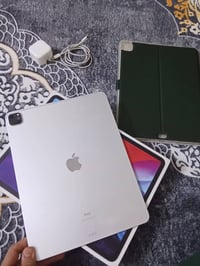 ايباد ١١ برو • معالج M2 • بطارية ٩٢٪
