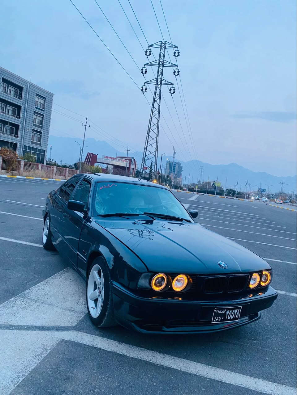 سەرەتا بەناوی خوای گەورەو میهرەبان🤍
bmw e34 525i abs 1992
ڕەنگی سەوز
مۆدیل ١٩٩٢) پەشت و پێشی  کەپس بێ دەحام و لێدەرەن  
٥٢٥ گیر عادی  مەکینە کەپس 
 ویلی و تایەی لۆکی  دوو سایزی  زۆۆر جوانی لەسەر
عام پەمپە لەسەر سەخەی    
٤ جام کارەبا 

سلایت بەشەرت هەموو کاربای بەشەرت 

گێر و مەکینە و   و بڕوە و موس و هەموو گیانی بەشەرت مالێ دۆستە و سەیارەی مەعرەز نیە 
سعری ٤٣ گەڵا و مەعامەلەیەکی برایانە ئارم پلاستیک هەولێر بەشەرت  
ناونیشن ڕانیە 
مشتری نامە بینرا مەشتری نیت سەرم مەهیشەنە 
لەگەر رێزام بۆ ئادمین❤️ رانية, السليمانية


**إذا كنت صاحب هذا الإعلان وتريد حذفه لأي سبب، رجاءا أرسل رسالة إلى الدعم الفني**