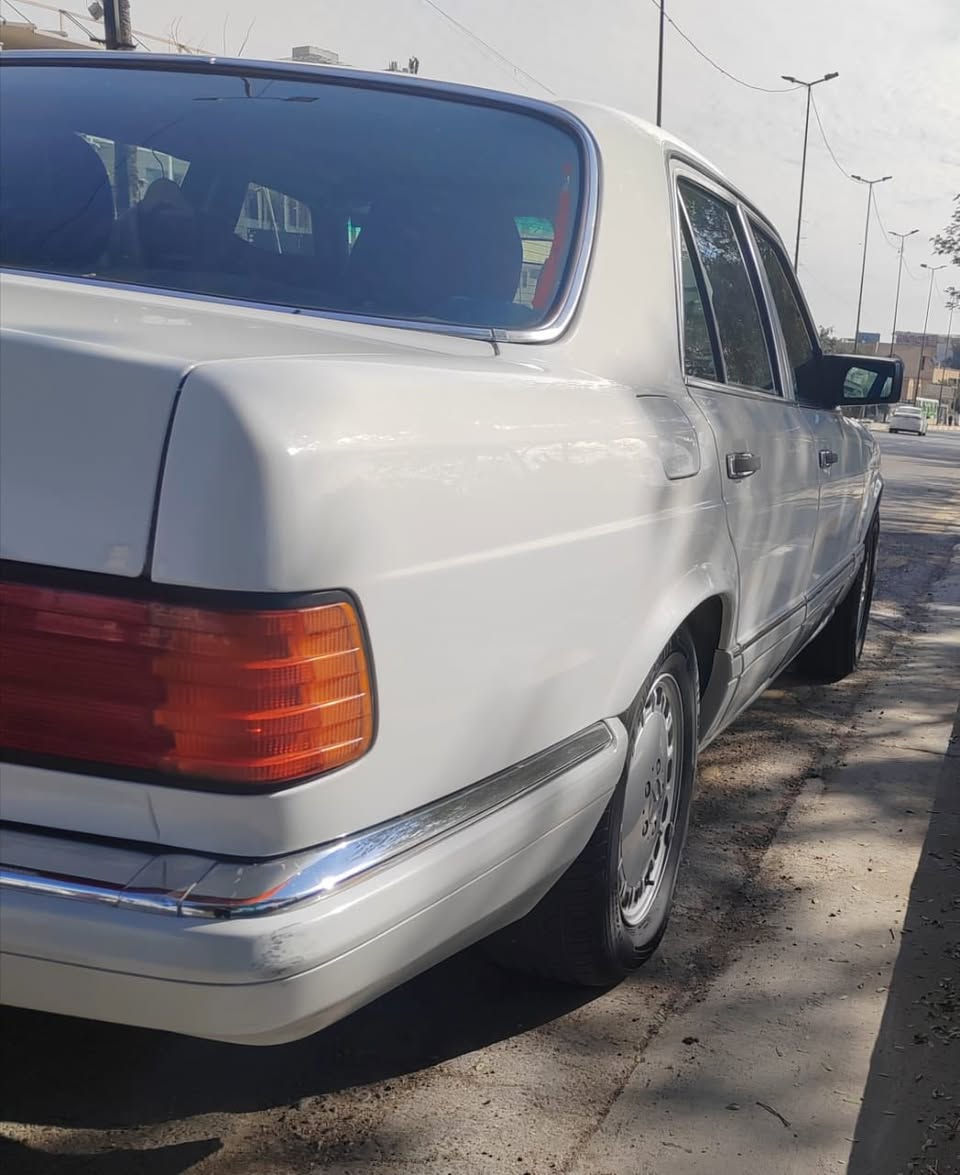 السلام عليكم 
مرسيدس جامبو موديل 1989
مصبوغه عام 
سياره حلوه ونضيفة ورقمها حلو 
جاهزه مابيه نقص 
السعر 95 ورقة وبيها مجال بسيط 
للتواصل *********** خالد الجبوري
