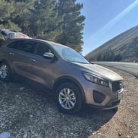 سورنتو ٢٠١٧ • ٢٤٠٠ امريكي • رقم بغداد