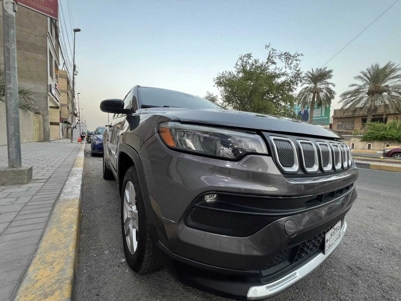 مالمستعجل اخذتها ب 179 رايدها ب 155 بيها مجال مستعجل جداً *********** شارع فلسطين 

🔥 للبيع فوراً: جيب كومباس 2022 – شبه جديدة! 🔥

🚗 المواصفات:
 • 9 سرعات أوتوماتيك ✅
 • فور ويل 4×4 ✅
 • سايد بريك كهرباء 🛑
 • رادار أمامي ونقطة عمياء 🔔
 • شاشة كبيرة مع CarPlay و Android Auto 🎶
 • 5 مقاعد واسعة + شنطة كبيرة 🧳
تبريد قطعتين 

💪 السيارة شبه جديدة، عداد قليل، 

📞 للتواصل بسرعة: (*********** )
