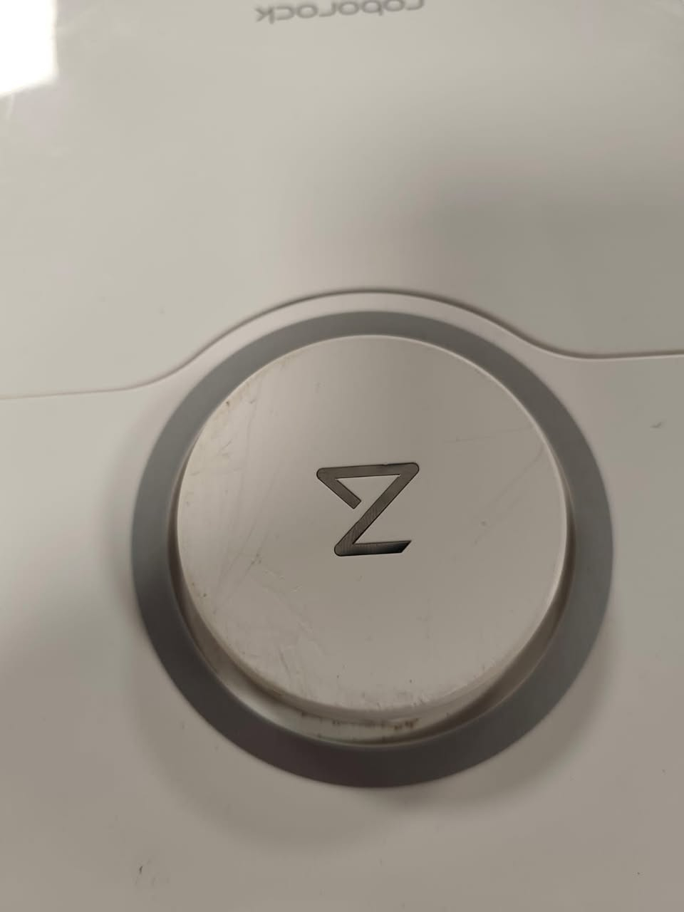 سلام عليكم 
s8 
كنس مسح  قوه شفط 8000 
واتساب ***********
