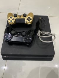 بلي فور • مهكر • ١ تيرا