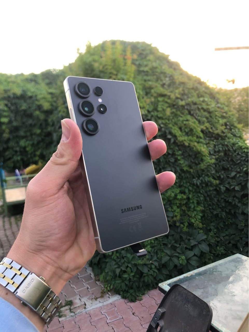 Galaxy samsung s25 Ultra 

مۆبایلە ناوازەو نازدارەکە 
زاکیرە 256 
ڕام 12 
2 sim 
کارتۆن و کامل ئەشیا 
Snap dragon 8 elite
مۆبایلەکە زۆر زۆر پاکە 
پێویست بە وەسف ناکات 
نرخی760 دۆلارو مامەڵە 
***********
واتساپ 📞📞📞📞📞
موشتەری تێل بکە لە خزمەتتام السليمانية, العراق
