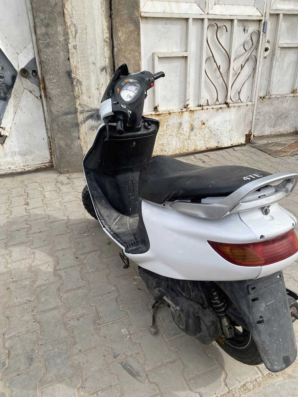 سلام عليكم فراشه فحل نضيفه كلش وكامله كله شغال ٥٥٠ وبيه مجال مكاني نجف ***********
