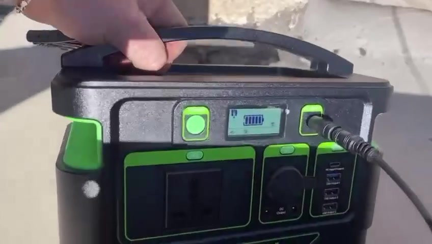 جديد غير مستخدم 
بورستيشن 500 واط  + لوح شمسي 60 واط 
السعر 250 الف


**إذا كنت صاحب هذا الإعلان وتريد حذفه لأي سبب، رجاءا أرسل رسالة إلى الدعم الفني**