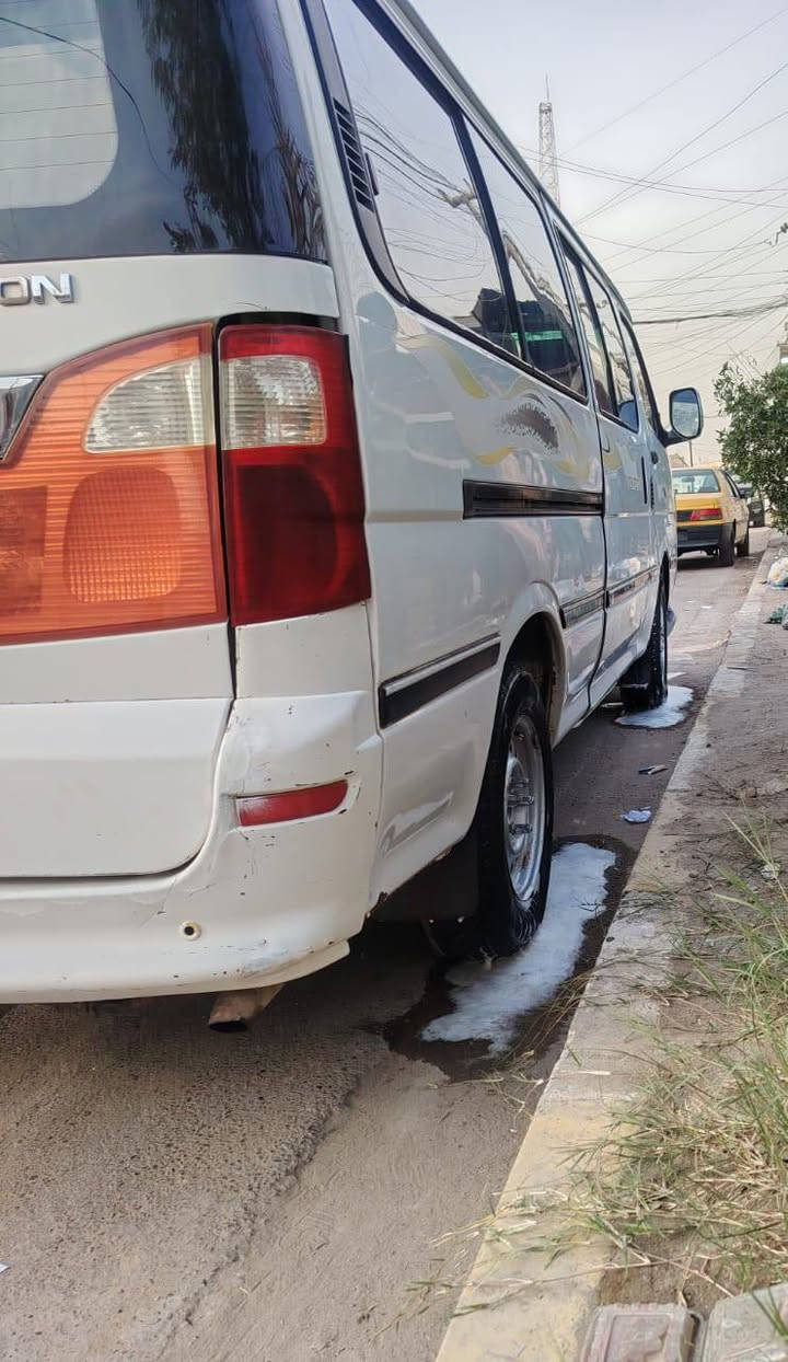 السلام عليكم للبيع فتون 14مكفوله من الصبغ مكينه تبخر رقم ذي قار مشروع وطني الكليزي بسمي مكان السياره بغداد الدوره ابودشير للاستفسار ***********
