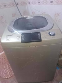 غسالة ملابس • للبيع
