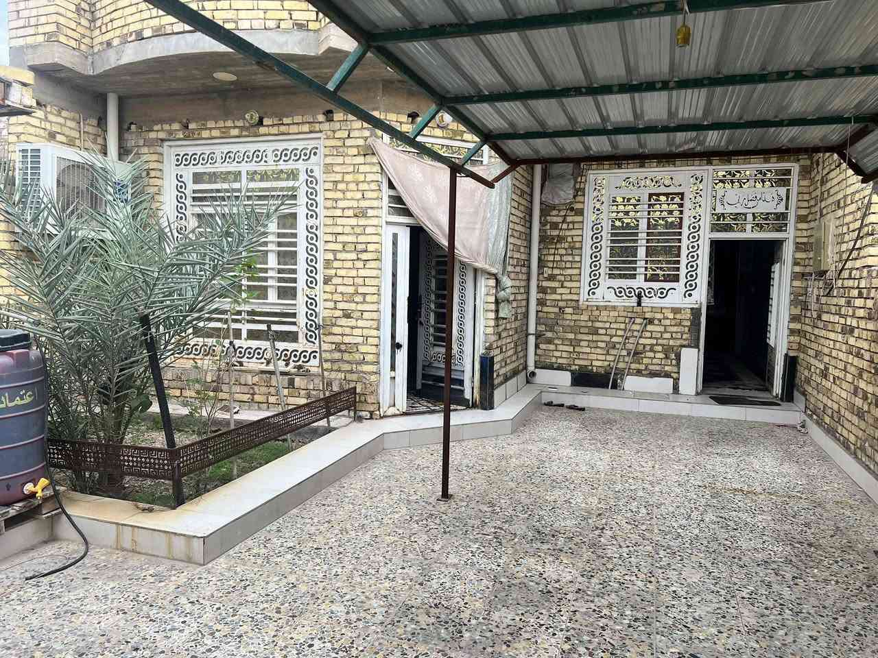 بيت للبيع ٢٣٠مساحه سعر ٩٥ بي مجال السفسار فريق المدثرة*********** قريب عل شارع العام
