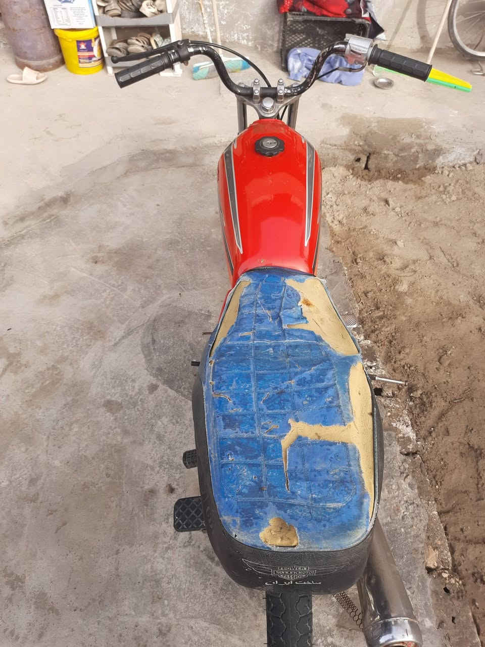 السلام عليكم للبيع تايكر موديل ١٩ كلك شغاله السعر ١٥٠ وبيه مجال مكاني حله الشراي يتصل ***********
