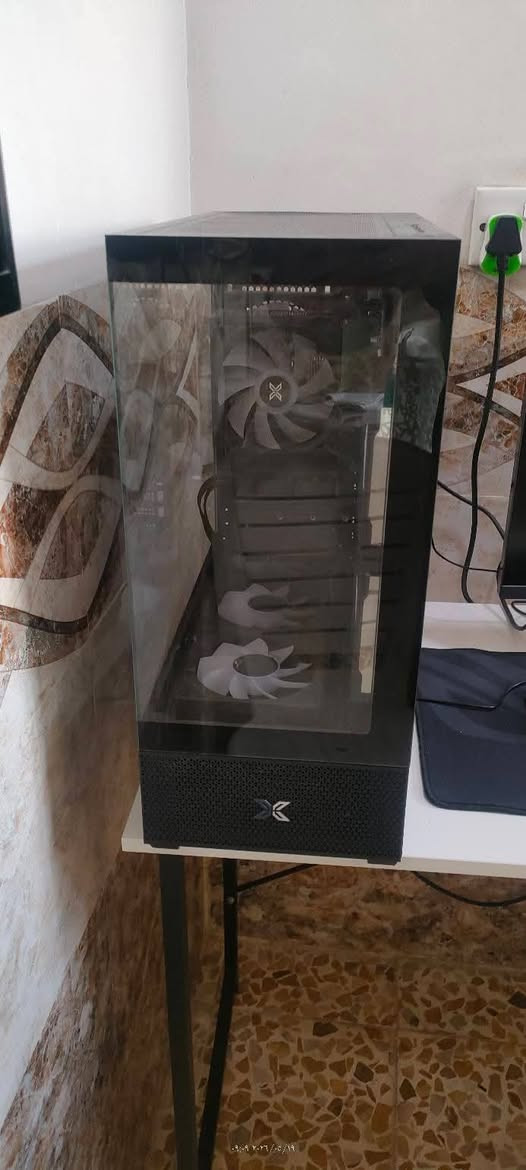 السلام عليكم
Pc للبيع 
المواصفات
Asus RTX 5060 prime oc 8GB GPU
Asus prime H610M-K D4 Motherboard 
Intel core i5 14400F CPU
TwinMOS 16GB DDR 4 3200MHz RAM
512GB M.2 NVMe Storage
Xigmatek 750W 80 plus Bronze power supply 
Xigmatek air killer pro cooler 
Xigmatek case
LG 24GS50F-B 24 inch full HD 1080p 180Hz Monitor 
T-Dager ARENA T-TGK321-B Mechanical Keyboard 
ماوس صيني عادي
Mousepad 800*300*4mm
1500VA 900W UPS
الpc كلش نضيفة استخدام قليل جدا بعدها بكارتونها مثل ما واضح بالصور

السعر مليون و نص 

مكاني الموصل
تواصل عبر الواتساب 
***********
