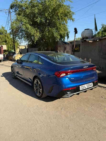 السلام عليكم  كيا  k5 للبيع 2022 جديده سياره وارد امريكي مكفوله من صبغ فقط تكحيل بالكارت سياره ماشيه 69 الف ميل سياره سعرها 175 ورقه يعني شده و75 ورقه محركها 1600 تيربو وبيها مجال شي بسيط تحياتي 
للستفسار.  *********** بغداد
