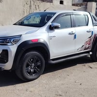 تيوتا هايلوكس 2023 مكفوله بسمي رقم واسط فول موصفات ماشيه 103  07819191...