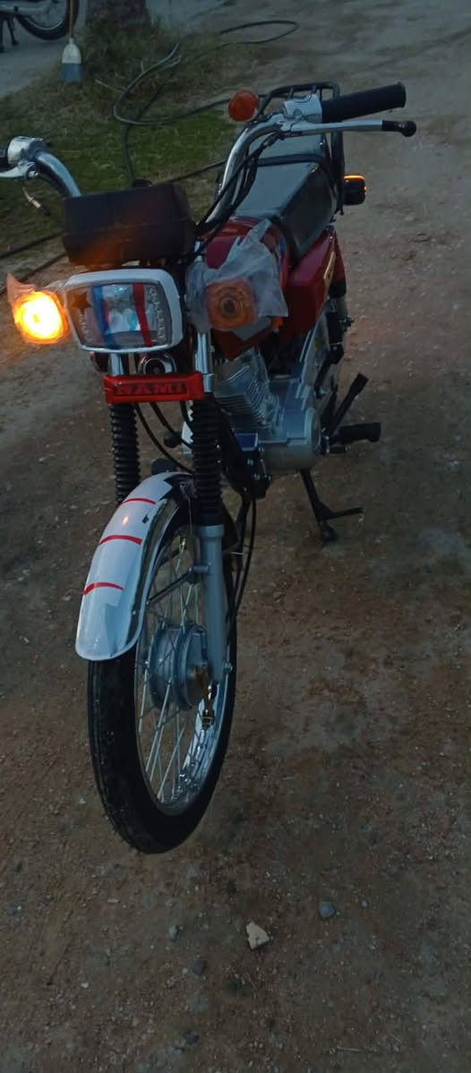 سلام عليكم دراجه نامه تعمير شاصي 25وراق ستنساخ دراجه مكينه ربيدو  دراجه توني شديتها كفلا دراجه تخبل كله اصلي والسعر 650وبيه مجال اللشراي مكاني مسيب وشراي يتصل ***********
