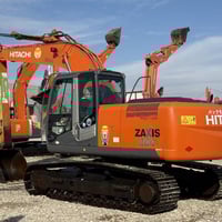 حفاره هيتاشي • ZAXIS-200 2013 • بابل الشوملي